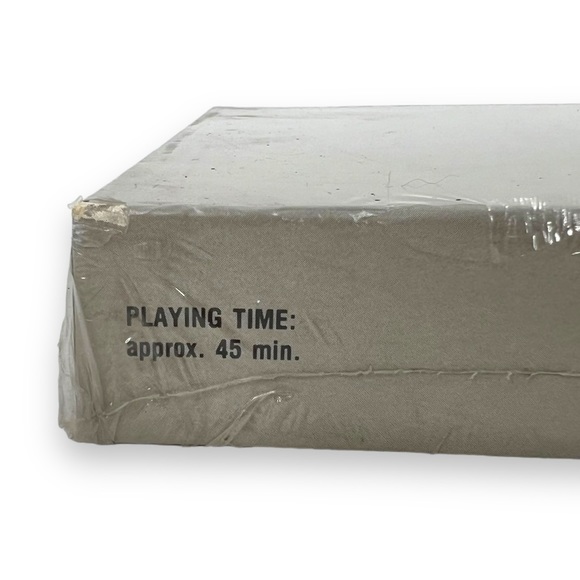 VERY RARE 1980s-90s: Married? "The Game Of Marriage and Money" Board Game NOS - Picture 12 of 16